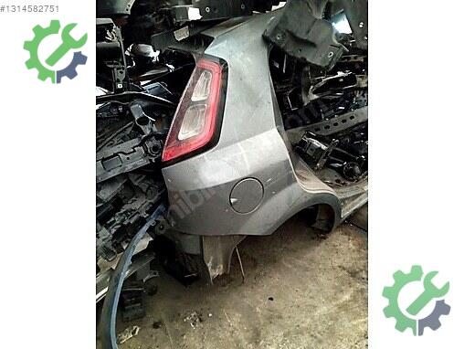 Fiat Punto Sağ Arka Çamurluk çıkma parça