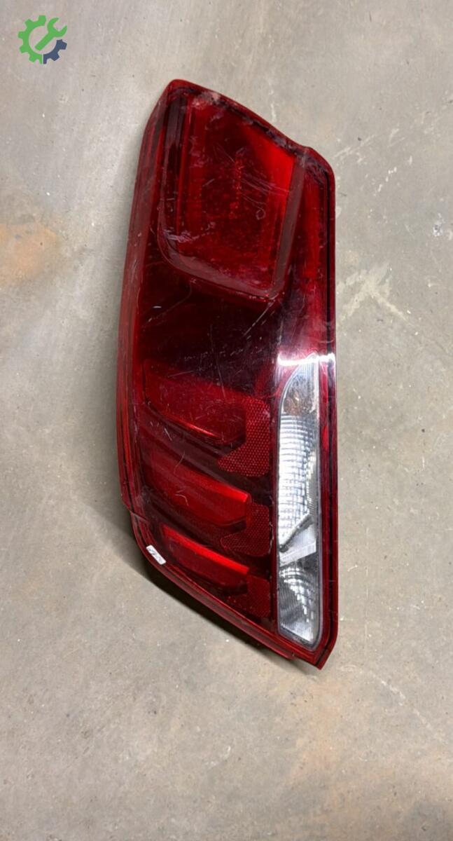 Peugeot 301 Sağ Stop çıkma parça