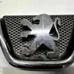 Peugeot 206 ön panjur arması çıkma 9628688677