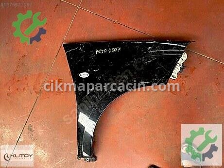 Peugeot 4007 Sağ Ön Çamurluk çıkma parça