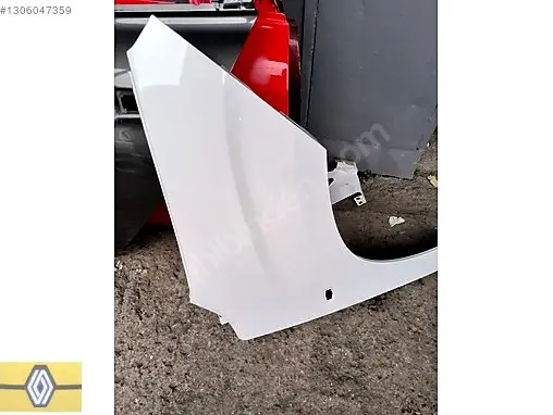 Peugeot Rifter Sağ Ön Çamurluk çıkma parça