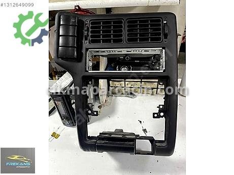Volkswagen Polo Göğüs çıkma parça