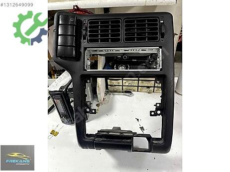 Volkswagen Polo Göğüs çıkma parça