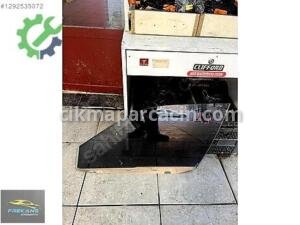 Polo Classic sol ön kapı camı çıkma