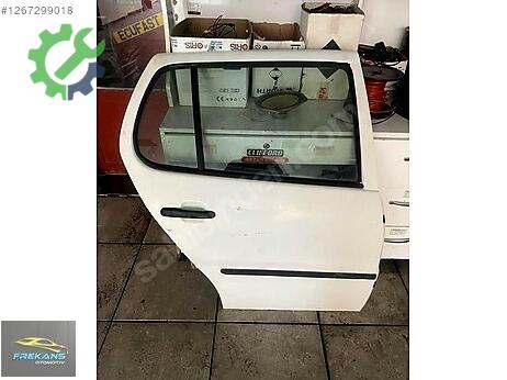 Volkswagen Polo Sağ Arka Kapı çıkma parça