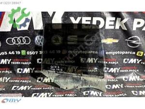 RENAULT CLİO 2 SAĞ ARKA KAPI CAMI