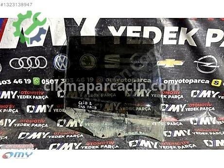 Renault Clio Sağ Arka Kapı Camı çıkma parça
