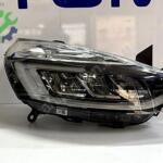 RENAULT CLİO 4 SIFIR ORİJİNAL SAĞ FAR UFAK KARGO HASARLI