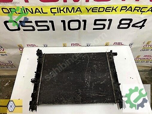 Renault Clio Radyatör 214107326R çıkma parça