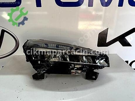 Renault Clio Sağ Ön Far çıkma parça