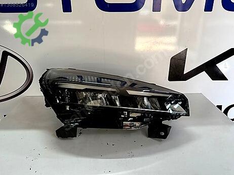 Renault Clio Sağ Ön Far çıkma parça