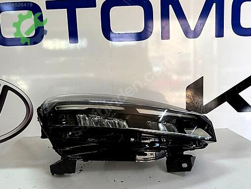 Renault Clio Sağ Ön Far çıkma parça