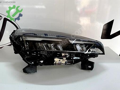 Renault Clio Sağ Ön Far çıkma parça