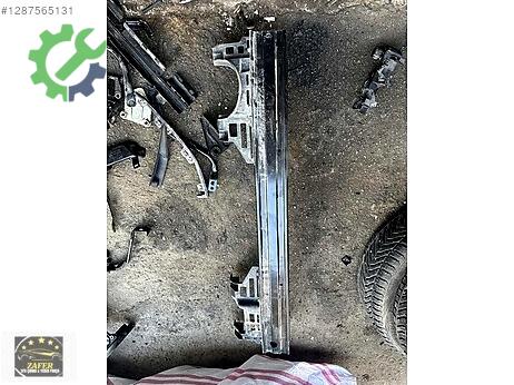 Renault Clio Arka Tampon Demiri çıkma parça
