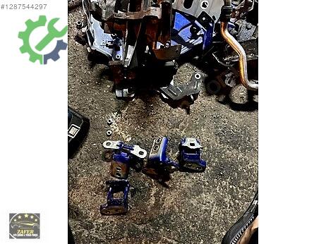 Renault Clio Kapı Menteşesi çıkma parça