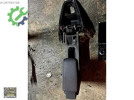 Renault Clio Torpido çıkma parça
