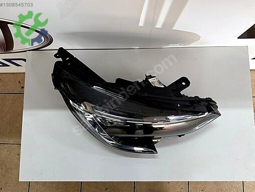 Renault Clio Sağ Ön Far çıkma parça