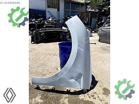 Renault Clio Sol Çamurluk çıkma parça
