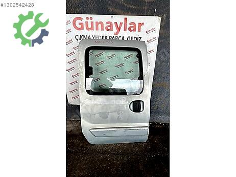 Renault Kangoo Sağ Arka Kapı çıkma parça
