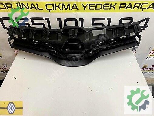 Renault Kangoo Ön Panjur 623101381R çıkma parça