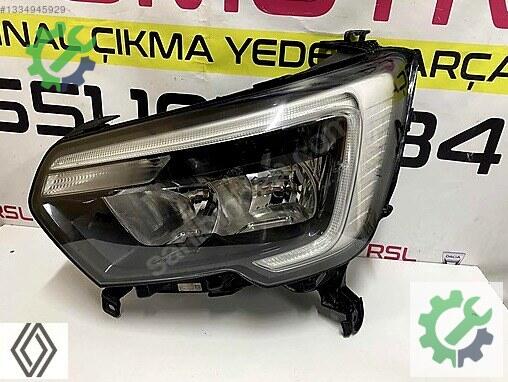 Renault Master Sol Ön Far 260105567R çıkma parça
