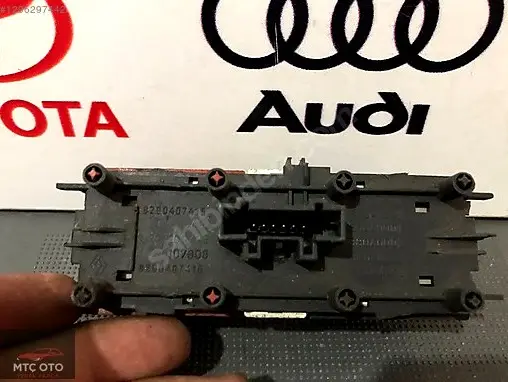 Renault Megane Kontrol Düğmeleri MEGANE-2 çıkma parça