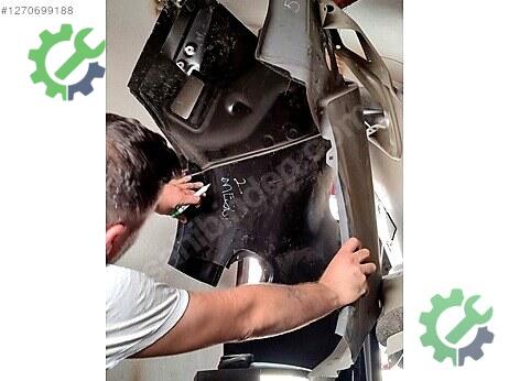 Renault Megane Sağ Arka Çamurluk çıkma parça