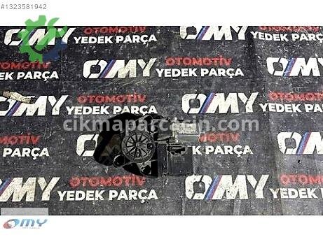 Renault Megane Ön Cam Motoru çıkma parça