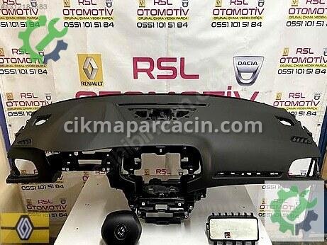 Renault Megane Torpido çıkma parça