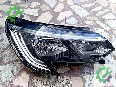 Renault Taliant Sağ Ön Far çıkma parça