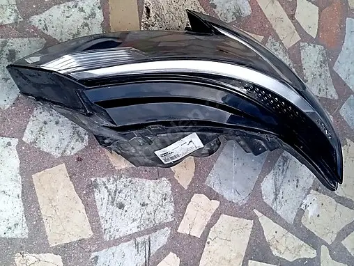 Renault Taliant Sağ Ön Far çıkma parça