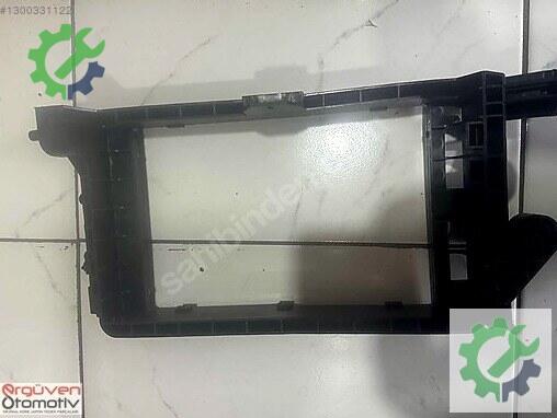 Renault Megane Radyatör 216163191R çıkma parça