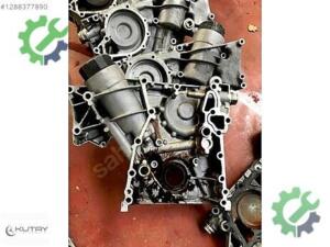 R 1110150801 Mercedes M111 motor ön kapağı yağ filtresi gövdesi