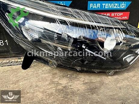 Renault Captur Sağ Ön Far çıkma parça