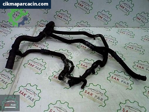Renault Clio Radyatör 215037444R çıkma parça