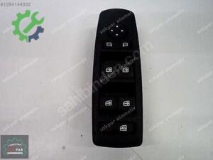Renault Fluence Megane 3 Sol Ön Cam Düğmesi Paneli 254000005R