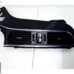 Renault Kadjar Ön Havalandırma Izgarası 687502092R CP