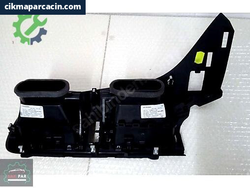 Renault Kadjar Ön Panjur 687502092R çıkma parça