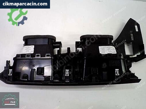 Renault Kadjar Panjur 687504383R çıkma parça