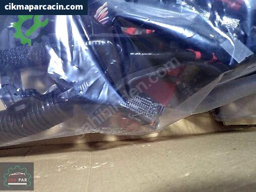 Renault Master Elektrik Tesisatı 240111369R çıkma parça