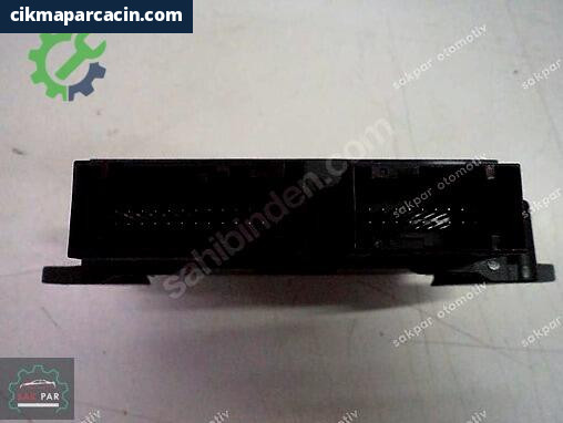Renault Megane Beyni 284L04787R çıkma parça
