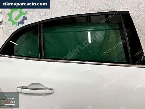 Renault Megane Sağ Arka Kapı çıkma parça