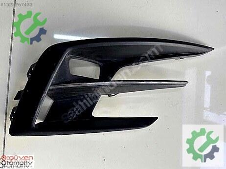 Renault Megane Sis Farı Çerçevesi 261A32544R çıkma parça