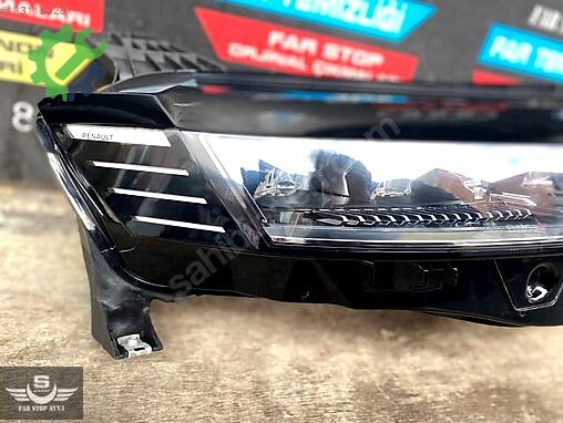 Renault Megane E-Tech Sağ Ön Far 260103279R çıkma parça