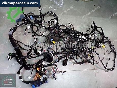 Renault Taliant Elektrik Tesisatı çıkma parça
