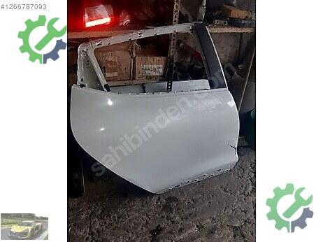 Renault Clio Sağ Arka Kapı çıkma parça