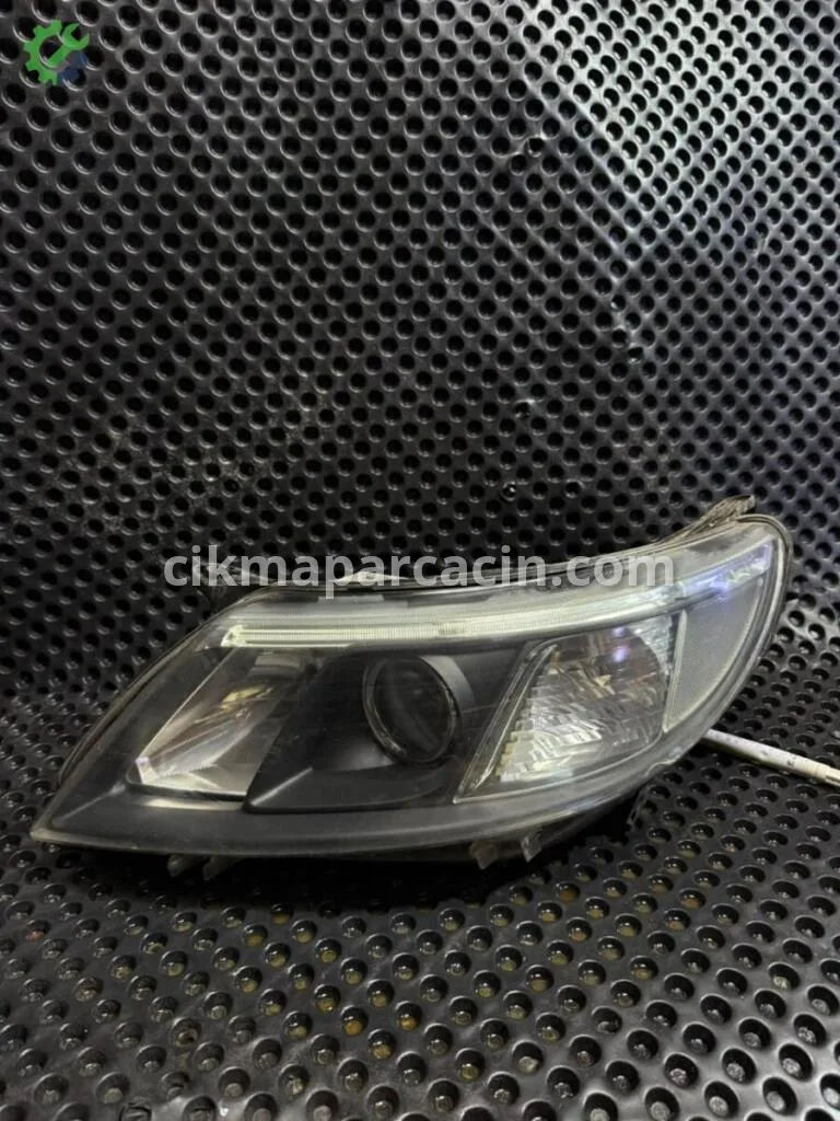 Saab 9-3 Far çıkma parça