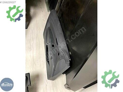 Volkswagen Scirocco Sol Kapı 1K8867011 çıkma parça