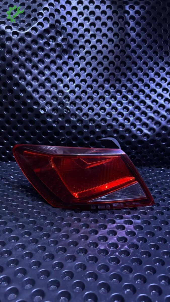 Seat Leon Sol Dış Stop çıkma parça