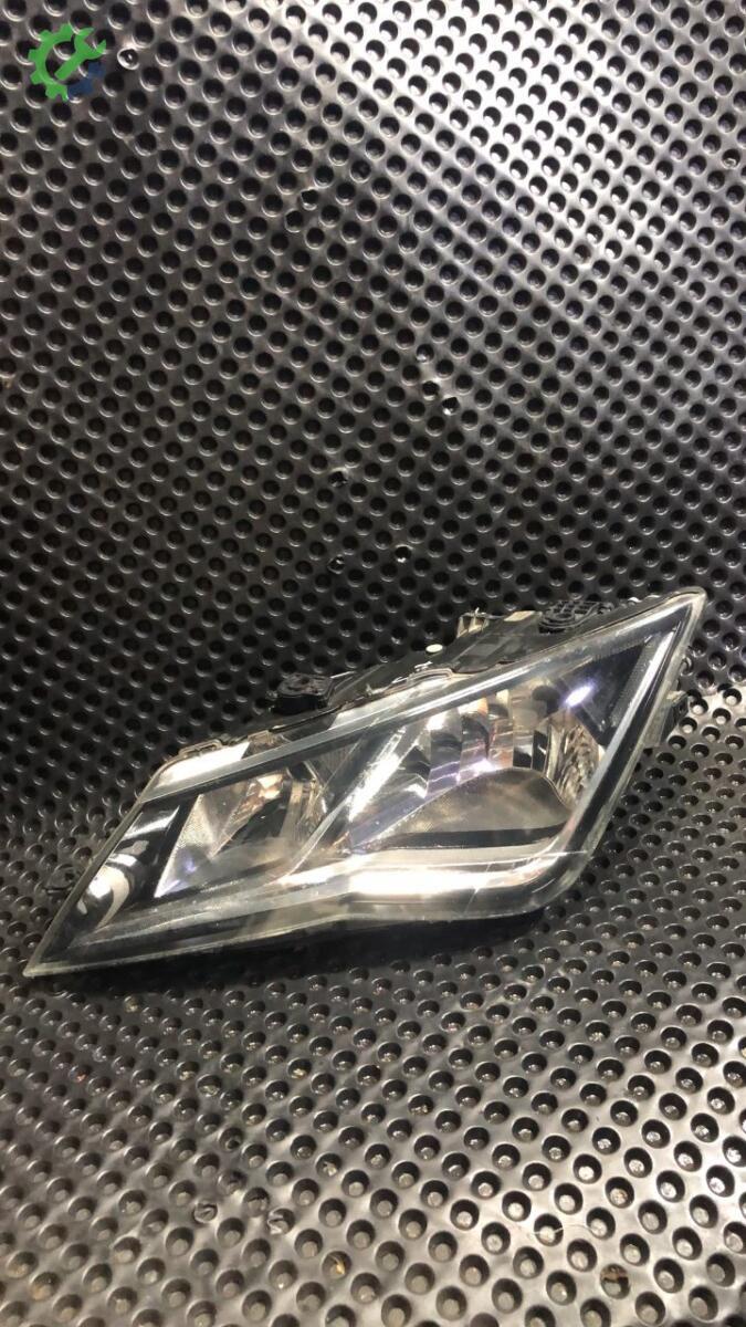 Seat Leon Far çıkma parça